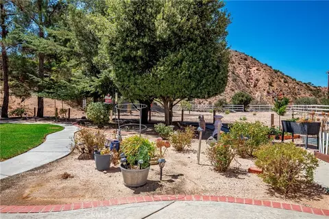 Exterior - 32201 Joaquin, Acton, CA 93510 photo 23 of 28