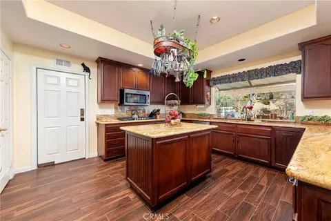 Kitchen - 32201 Joaquin, Acton, CA 93510 photo 3 of 3