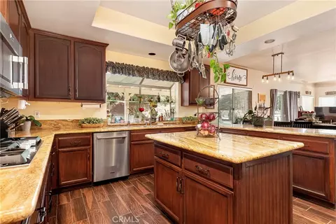 Kitchen - 32201 Joaquin, Acton, CA 93510 photo 2 of 3