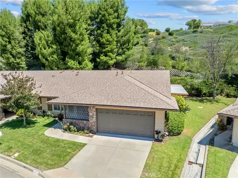 26574 Cardwick Ct, Newhall, CA 91321
