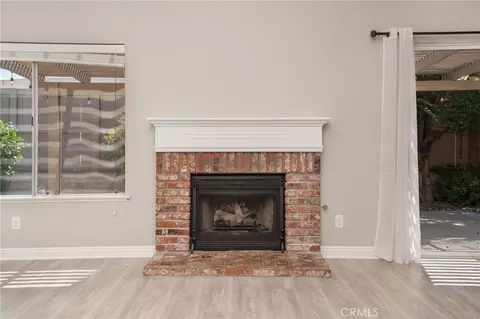 1934 Suntree #B, Simi Valley, CA 93063 photo 6