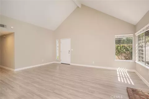 1934 Suntree #B, Simi Valley, CA 93063 photo 3