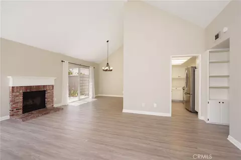1934 Suntree #B, Simi Valley, CA 93063 photo 2