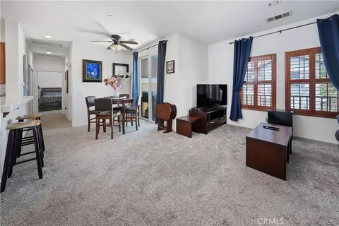 16710 Nicklaus #74, Sylmar, CA 91342