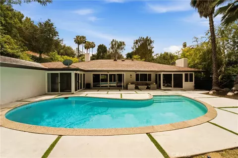 15701 Royal Rdg, Sherman Oaks, CA 91403