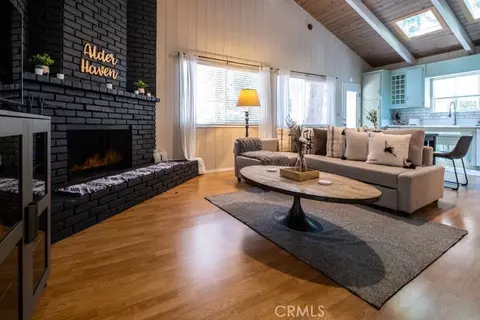 Living - 29054 Alder Ter, Cedar Glen, CA 92321 photo 1 of 3
