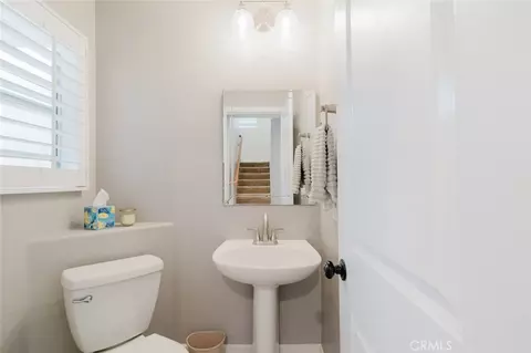 Entry Way - 27631 Iris Pl, Castaic, CA 91384 photo 2 of 2