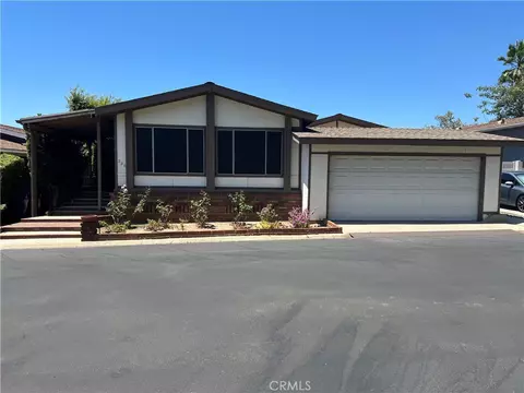 15455 Glenoaks #220, Sylmar, CA 91342