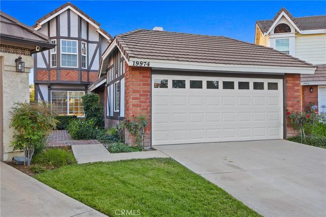 19974 Tracy Ct, Canyon Country, CA 91351