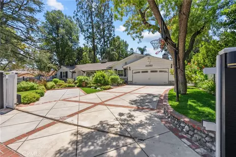 23352 Ostronic, Woodland Hills, CA 91367