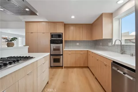 Kitchen - 4920 Island View St, Oxnard, CA 93035 photo 1 of 3