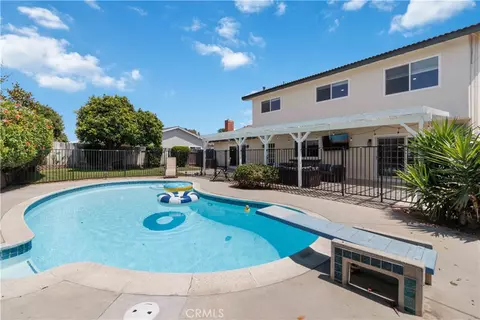 Exterior - 1563 Cipres Ct, Camarillo, CA 93010 photo 6 of 8
