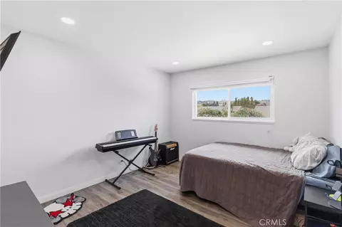 Bedroom - 1563 Cipres Ct, Camarillo, CA 93010 photo 5 of 6