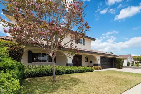 Exterior - 1563 Cipres Ct, Camarillo, CA 93010 photo 3 of 8