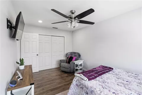 Bedroom - 1563 Cipres Ct, Camarillo, CA 93010 photo 4 of 6