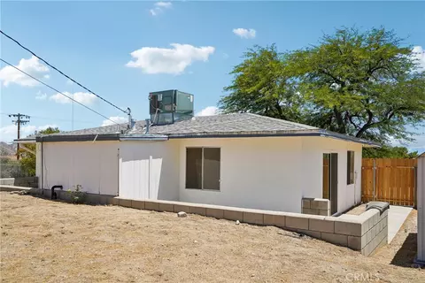 Exterior - 49272 Hibiscus Dr, Morongo Valley, CA 92256 photo 4 of 11