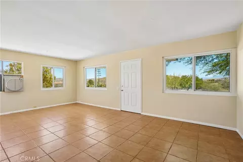 Living - 49272 Hibiscus Dr, Morongo Valley, CA 92256 photo 1 of 9