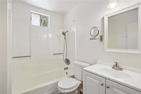 Bath - 11618 Rosewood Ave, Morongo Valley, CA 92256 photo 1 of 3