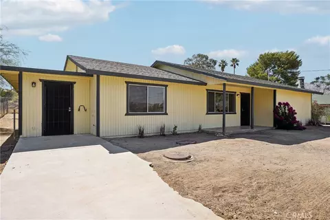 Exterior - 11618 Rosewood Ave, Morongo Valley, CA 92256 photo 8 of 10