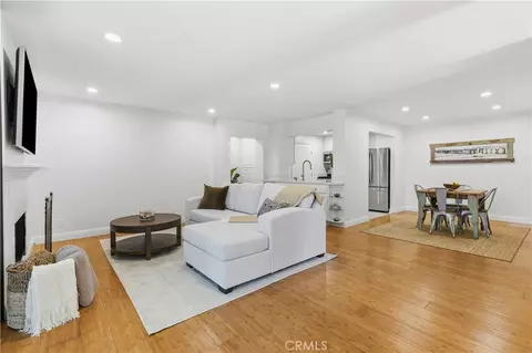Living - 2234 Martinique, Oxnard, CA 93035 photo 3 of 7