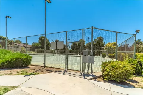 Exterior - 44550 15th St E #8, Lancaster, CA 93535 photo 5 of 8