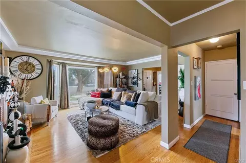 3907 Edgehill Dr, Leimert Park, CA 90008