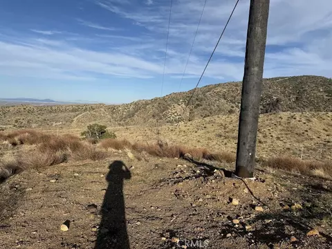 0 200, Llano, CA 93544 photo 40