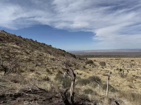 0 200, Llano, CA 93544 photo 17