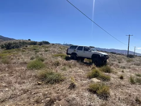 0 200, Llano, CA 93544 photo 7
