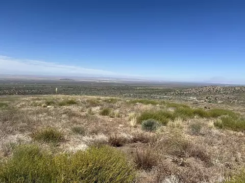 0 200, Llano, CA 93544 photo 3