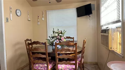 19400 Scroll, Reseda, CA 91335 photo 8