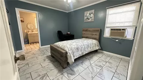 19400 Scroll, Reseda, CA 91335 photo 9