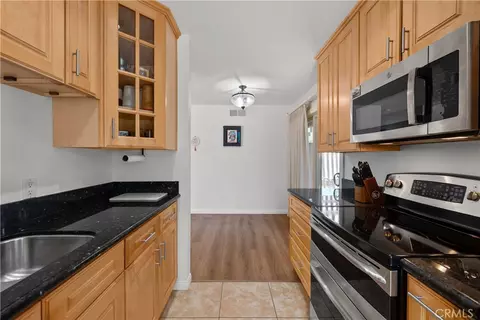 Kitchen - 2192 Dawn Ct, Thousand Oaks, CA 91362 photo 2 of 2