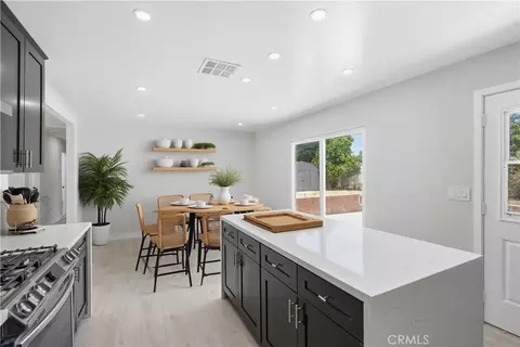 Kitchen - 6289 Dana Ave, Simi Valley, CA 93063 photo 3 of 3
