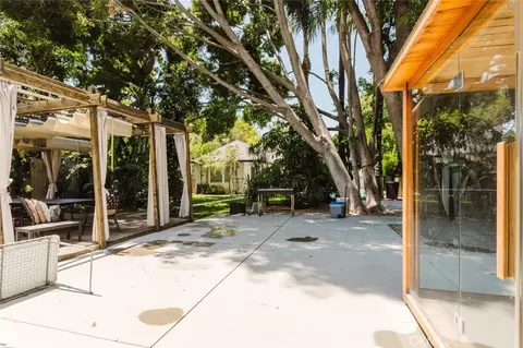 Exterior - 6638 Blucher Ave, Van Nuys, CA 91406 photo 7 of 10