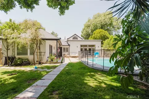 Exterior - 6638 Blucher Ave, Van Nuys, CA 91406 photo 9 of 10