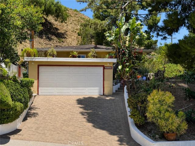 10527 Colebrook St, Shadow Hills, CA 91040