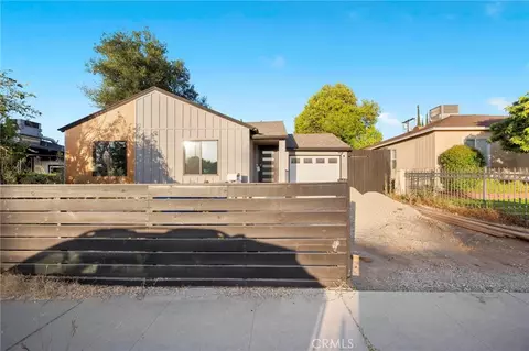 5776 Hesperia Ave, Encino, CA 91316
