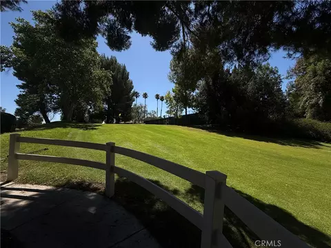 19946 Ave Of The Oaks, Newhall, CA 91321