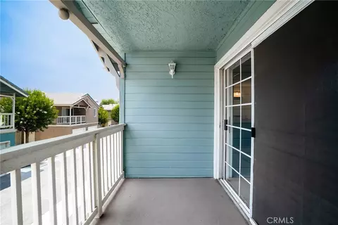 Exterior - 1980 Rory #6, Simi Valley, CA 93063 photo 3 of 7