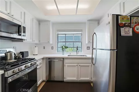 Kitchen - 1980 Rory #6, Simi Valley, CA 93063 photo 1 of 2