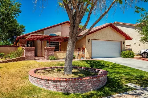 3327 Marilynn, Lancaster, CA 93536 photo 2