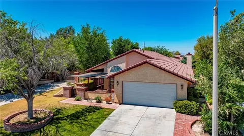 3327 Marilynn, Lancaster, CA 93536 photo 4