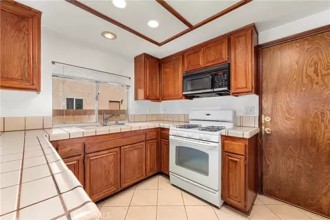 3327 Marilynn, Lancaster, CA 93536 photo 16