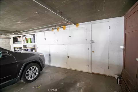 Exterior - 639 E Olive #5, Burbank, CA 91501 photo 3 of 3