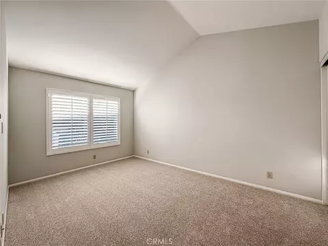 Bedroom - 549 Myrtle Ct, Oak Park, CA 91377 photo 5 of 9