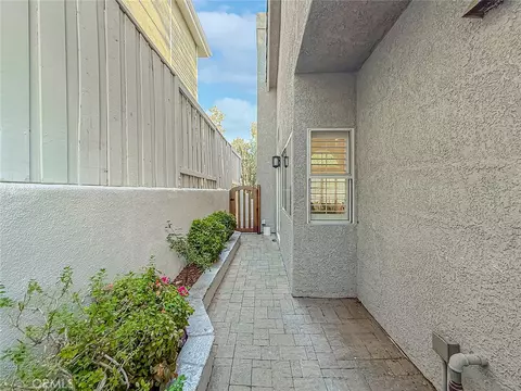 Exterior - 549 Myrtle Ct, Oak Park, CA 91377 photo 14 of 20