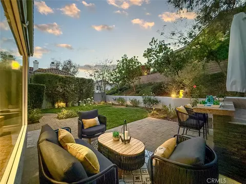 Exterior - 549 Myrtle Ct, Oak Park, CA 91377 photo 16 of 20