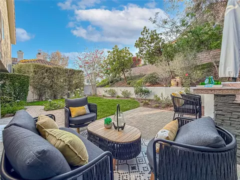 Exterior - 549 Myrtle Ct, Oak Park, CA 91377 photo 13 of 20