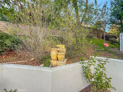 Exterior - 549 Myrtle Ct, Oak Park, CA 91377 photo 11 of 20